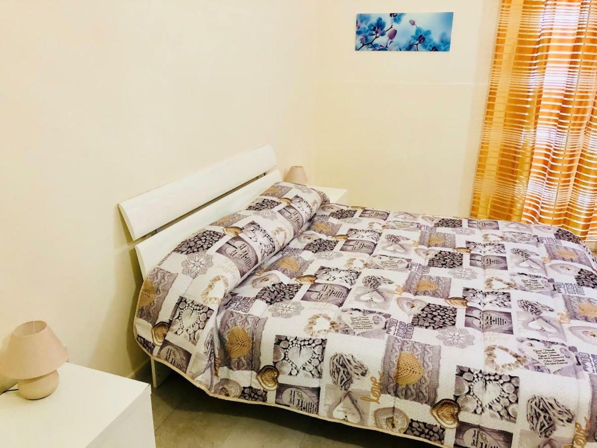 Sogni D'Oro Apartment Bari Luaran gambar